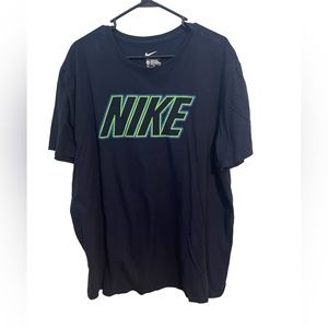 Men’s Nike tee shirt